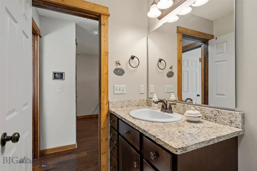 399 Ramshorn Peak Lane Bozeman MT 59718