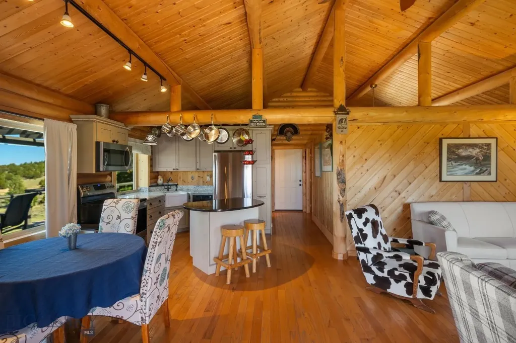 25 Sundowner Road Sheridan MT 59749