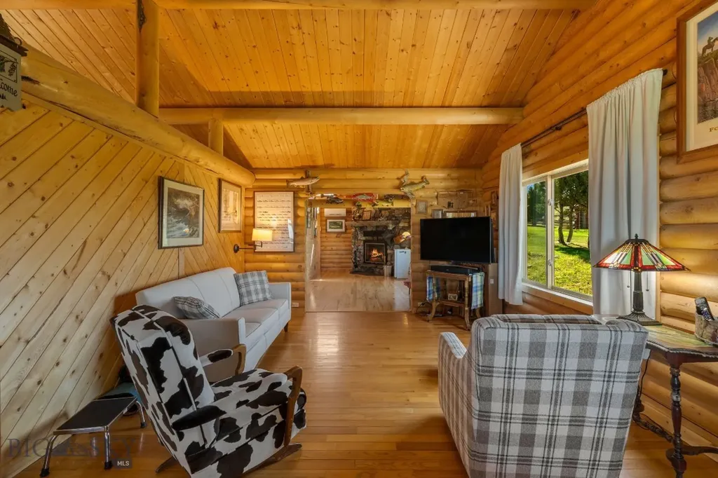 25 Sundowner Road Sheridan MT 59749