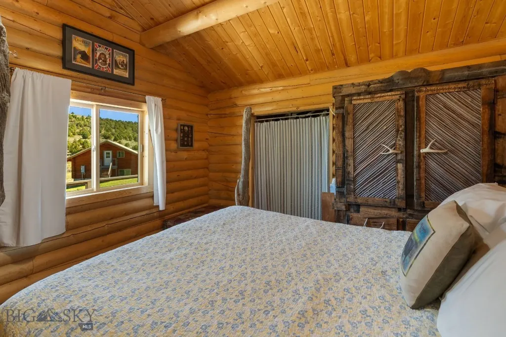 25 Sundowner Road Sheridan MT 59749