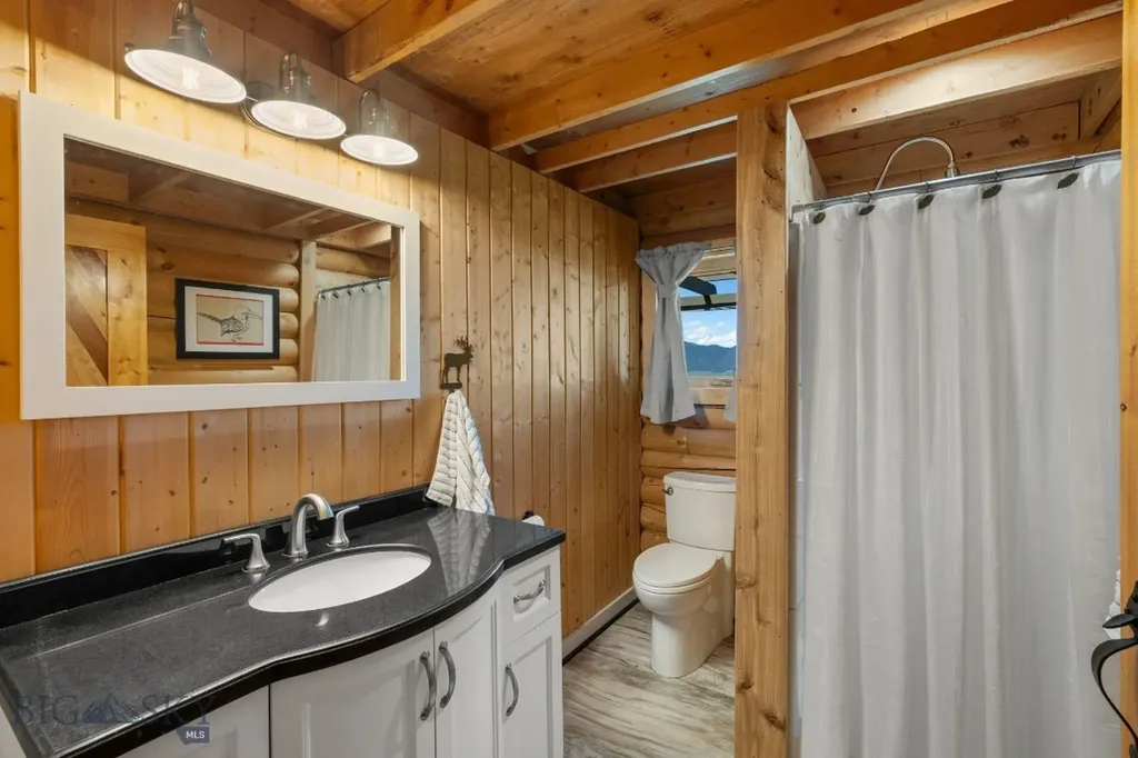 25 Sundowner Road Sheridan MT 59749
