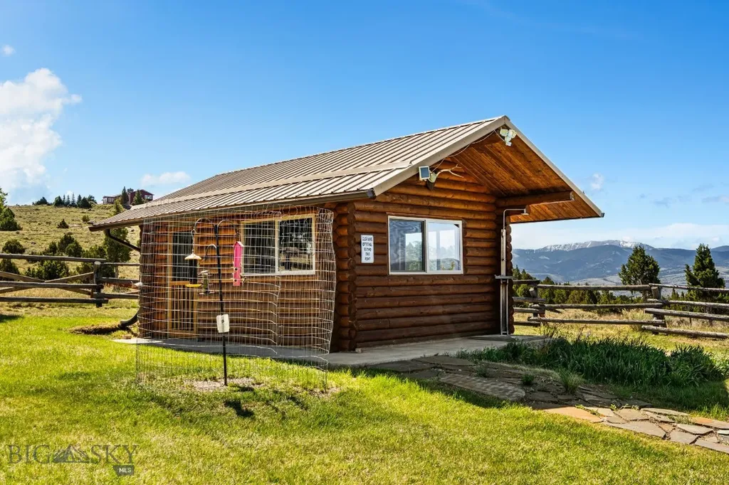 25 Sundowner Road Sheridan MT 59749
