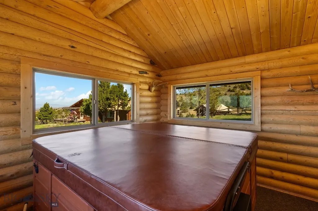 25 Sundowner Road Sheridan MT 59749