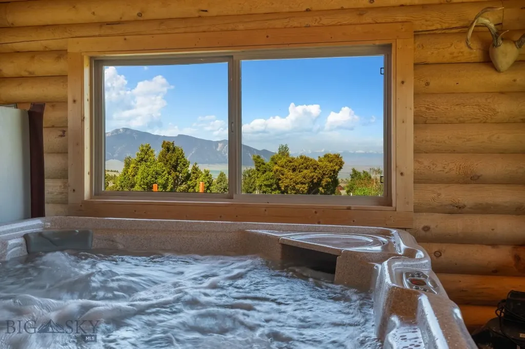 25 Sundowner Road Sheridan MT 59749