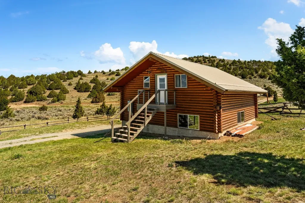 25 Sundowner Road Sheridan MT 59749