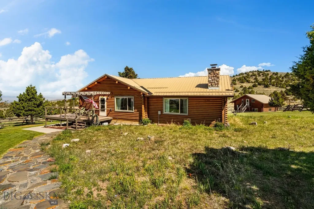 25 Sundowner Road Sheridan MT 59749