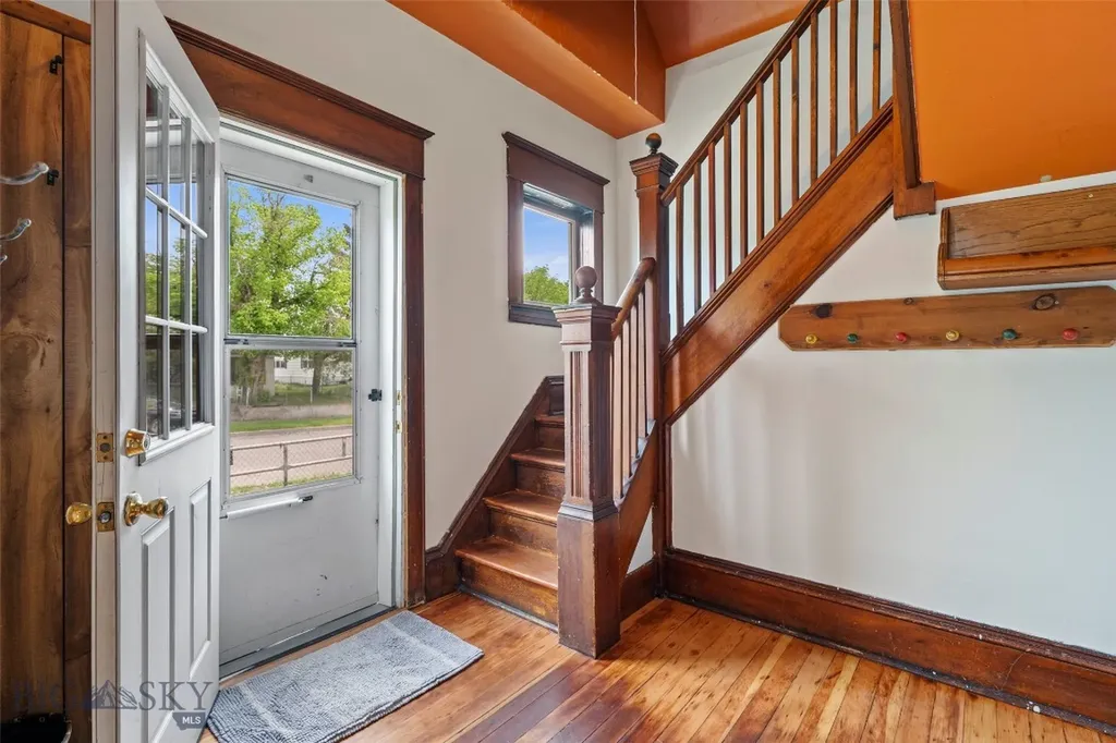 106 S I Livingston MT 59047