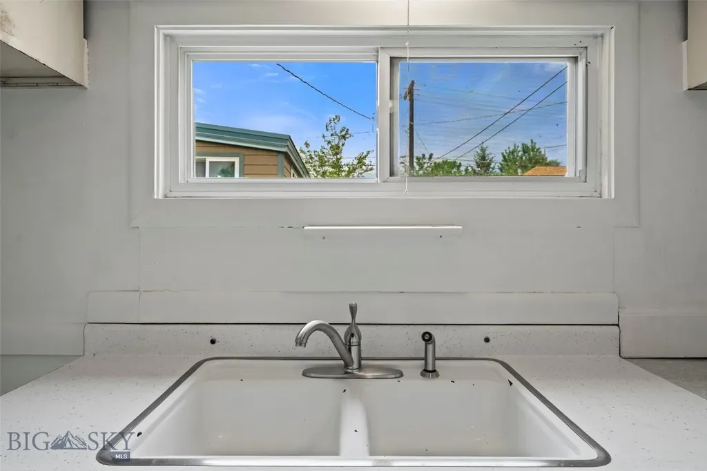 106 S I Livingston MT 59047