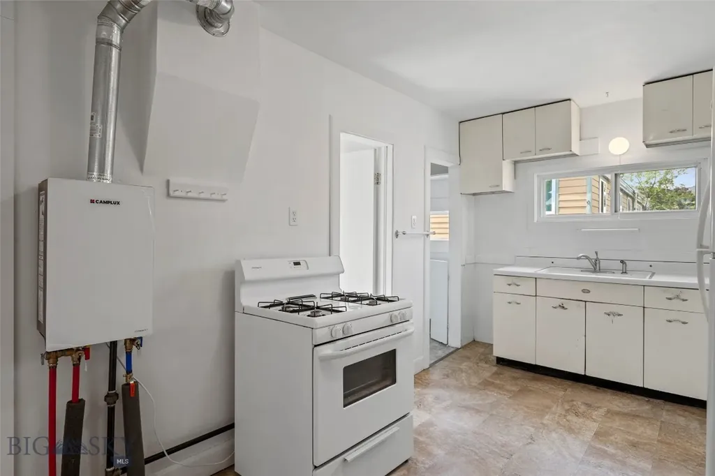 106 S I Livingston MT 59047