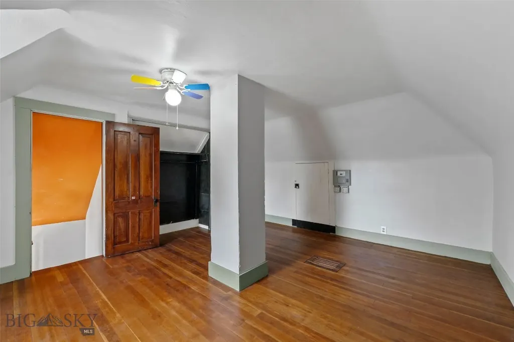 106 S I Livingston MT 59047