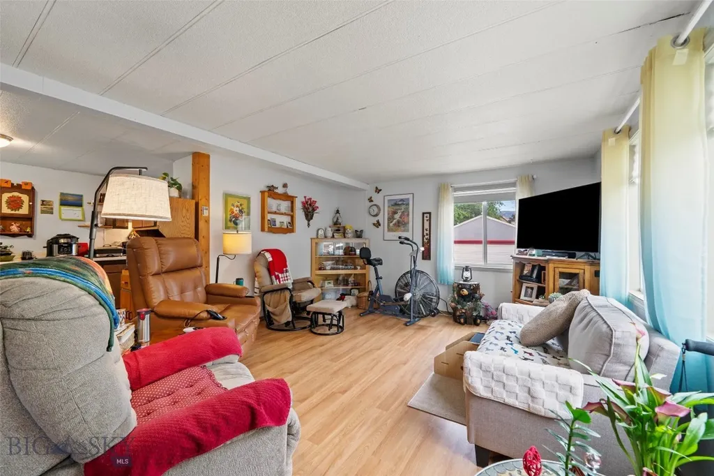 106 S I Livingston MT 59047