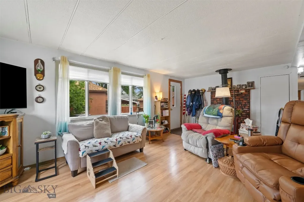 106 S I Livingston MT 59047