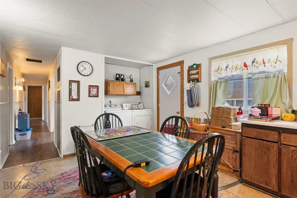 106 S I Livingston MT 59047