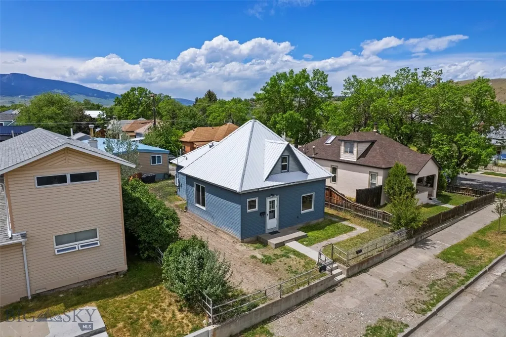 106 S I Livingston MT 59047