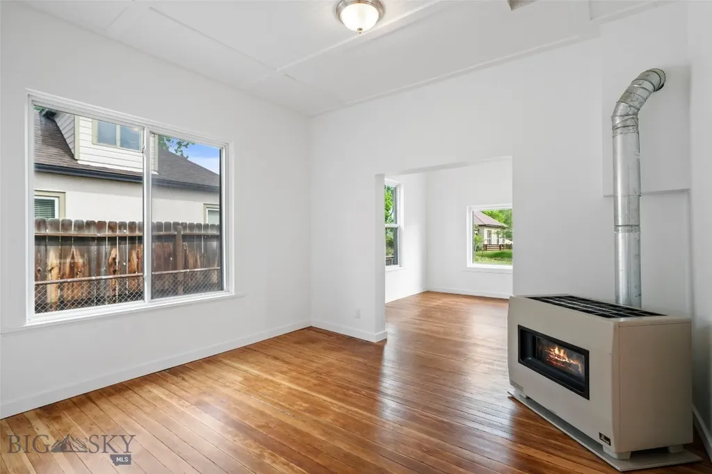106 S I Livingston MT 59047