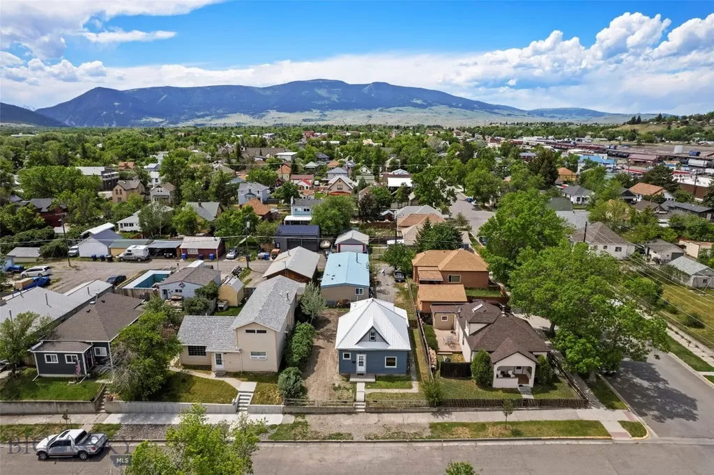 106 S I Livingston MT 59047