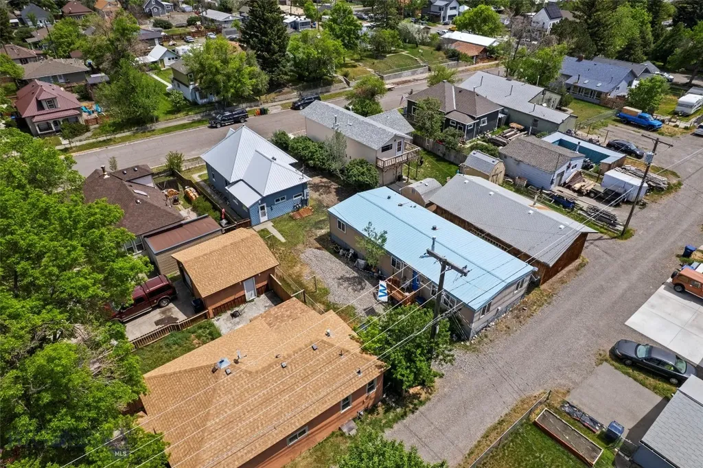 106 S I Livingston MT 59047