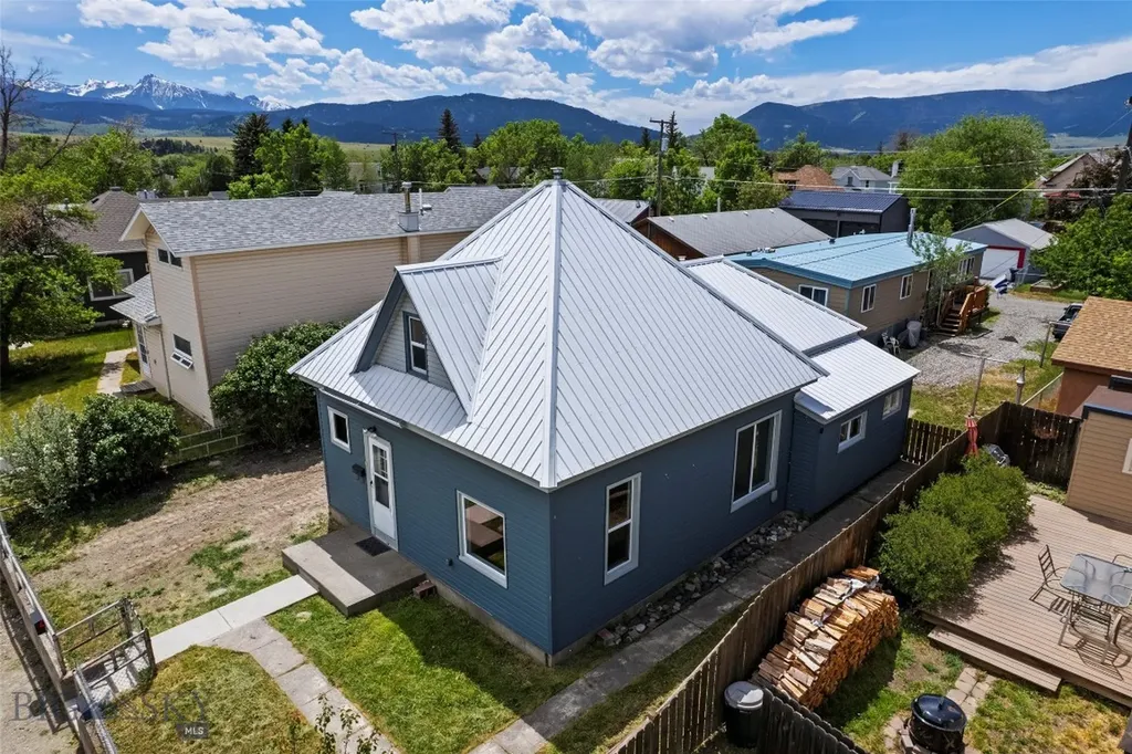 106 S I Livingston MT 59047