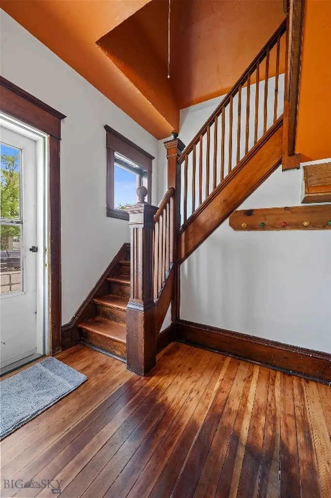 106 S I Livingston MT 59047