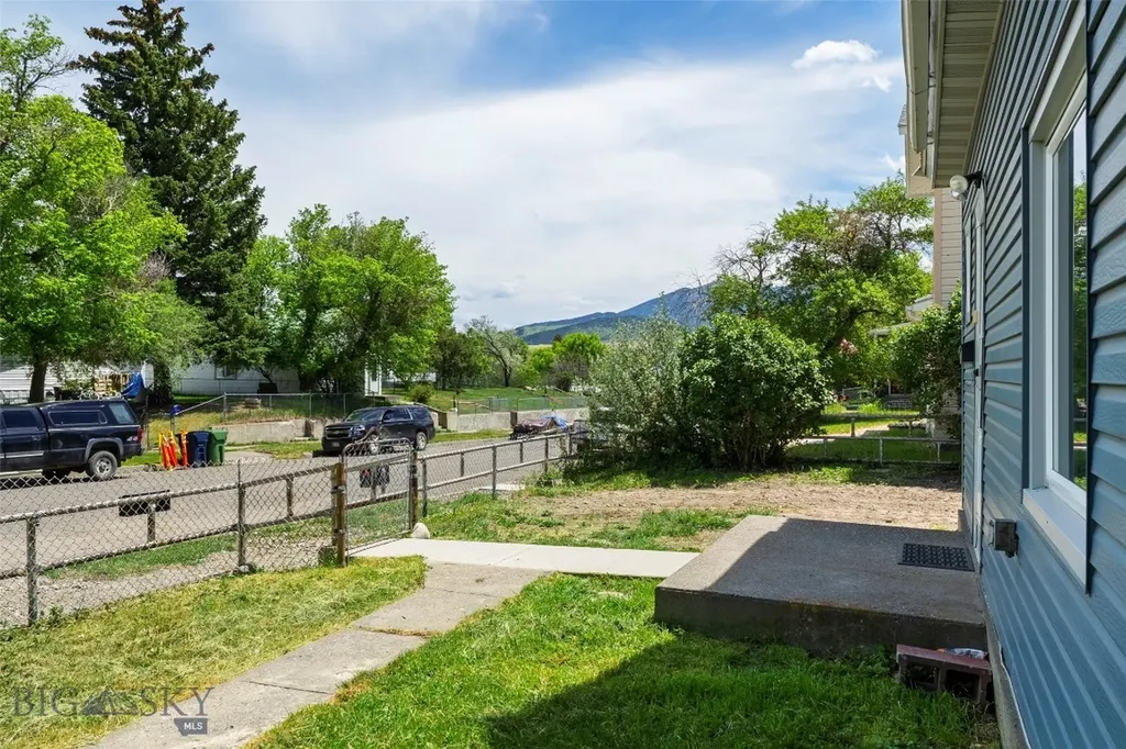 106 S I Livingston MT 59047