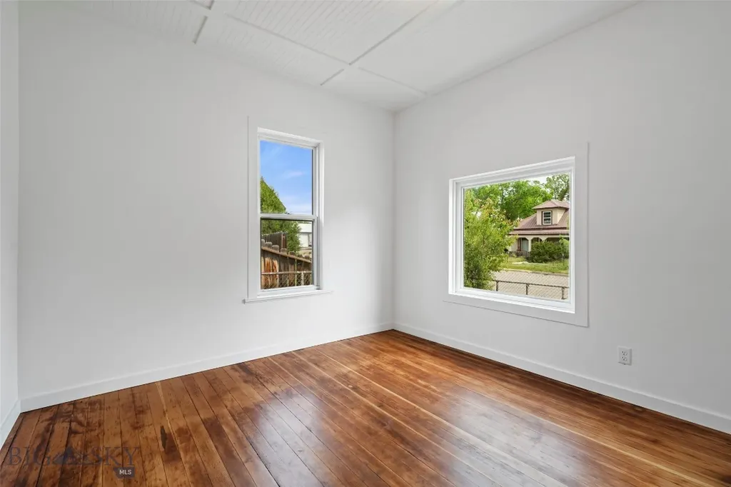 106 S I Livingston MT 59047