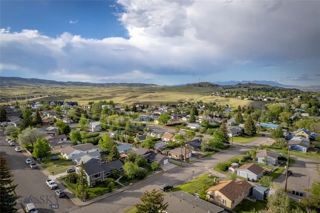 1020 W Gallatin Street Livingston MT 59047