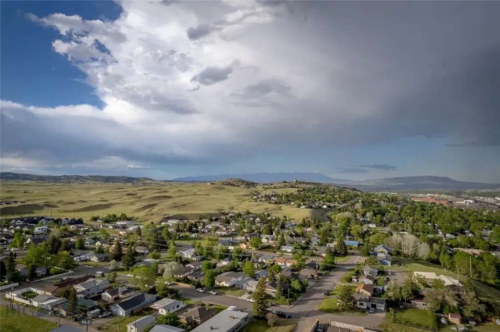 1020 W Gallatin Street Livingston MT 59047