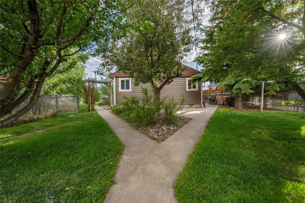 1020 W Gallatin Street Livingston MT 59047
