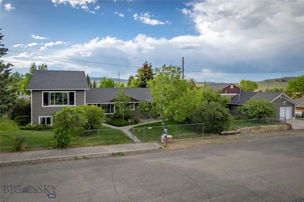 1020 W Gallatin Street Livingston MT 59047
