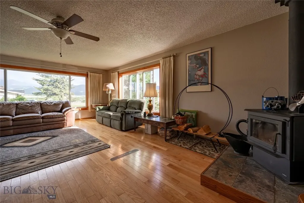 1020 W Gallatin Street Livingston MT 59047