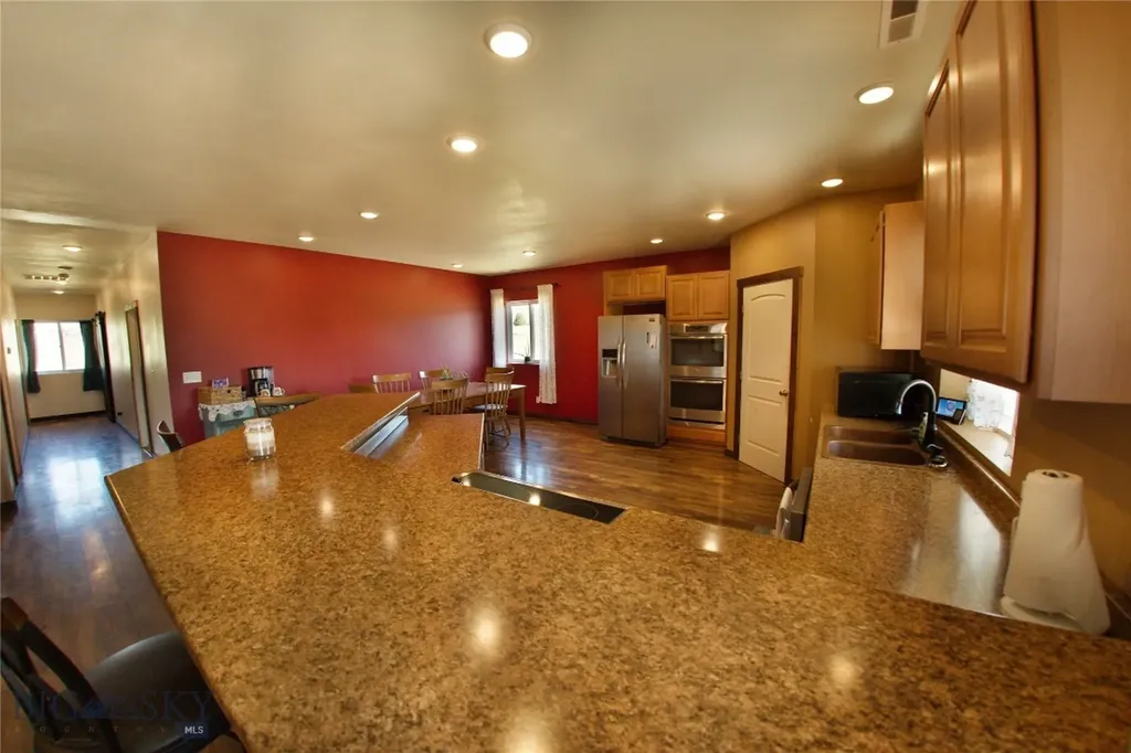 11892 Old Coach Road Three Forks MT 59752