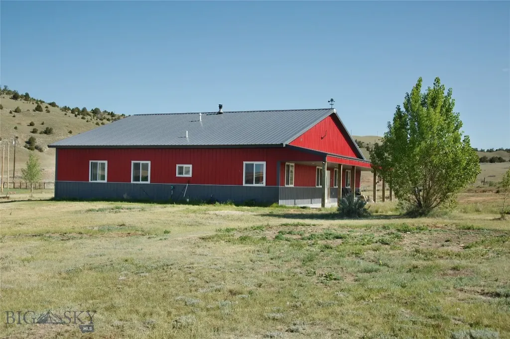 11892 Old Coach Road Three Forks MT 59752