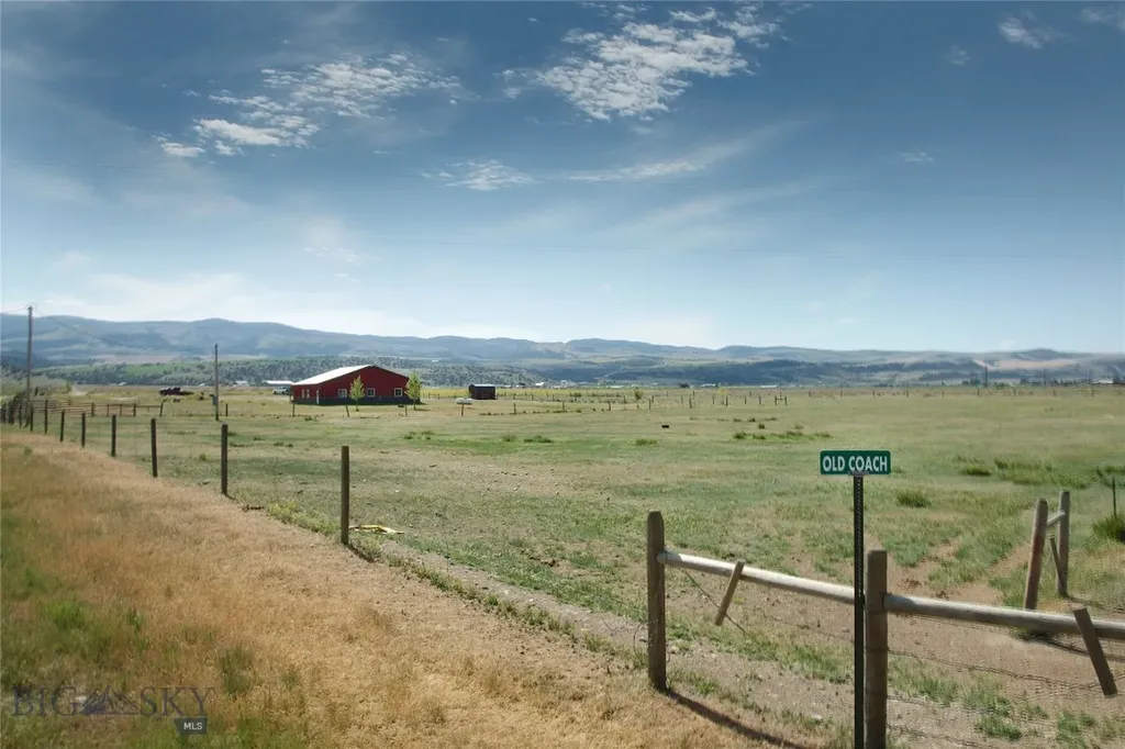 11892 Old Coach Road Three Forks MT 59752