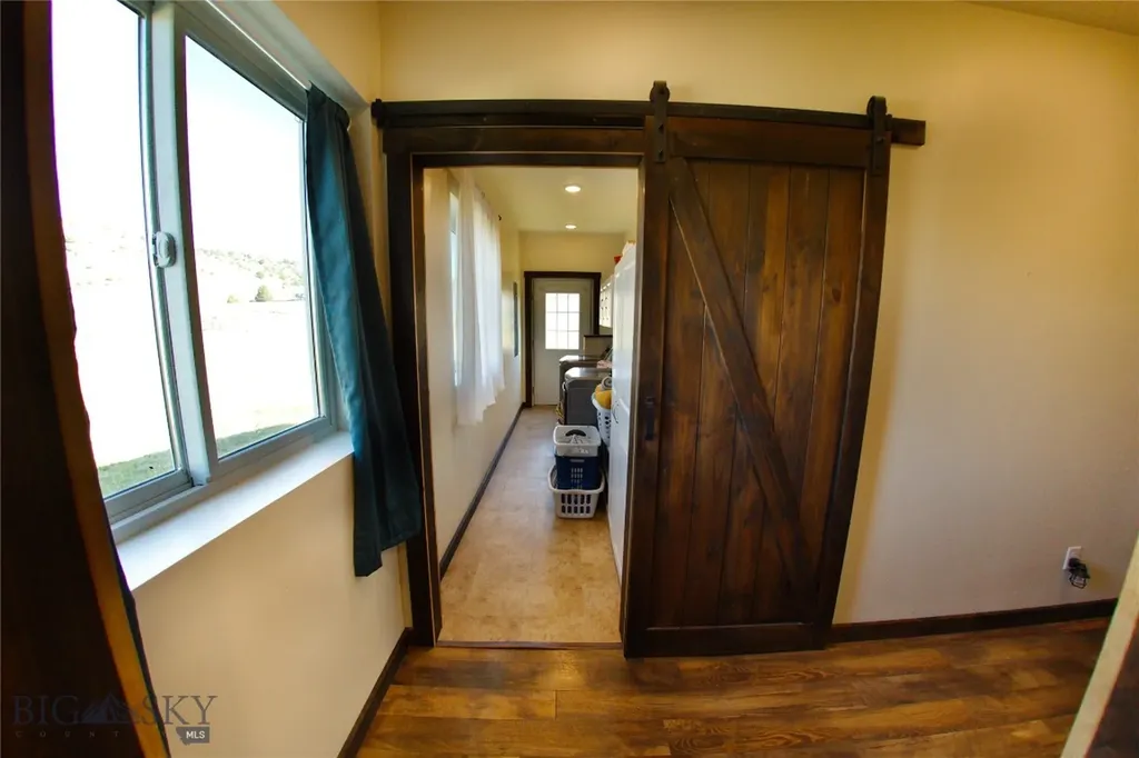 11892 Old Coach Road Three Forks MT 59752