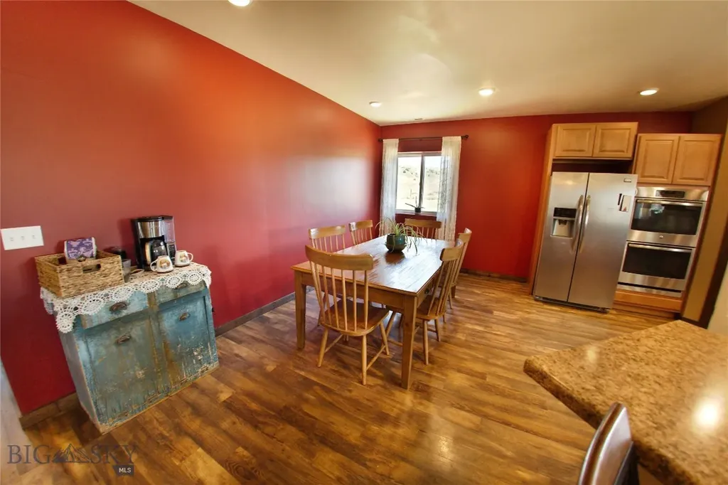 11892 Old Coach Road Three Forks MT 59752