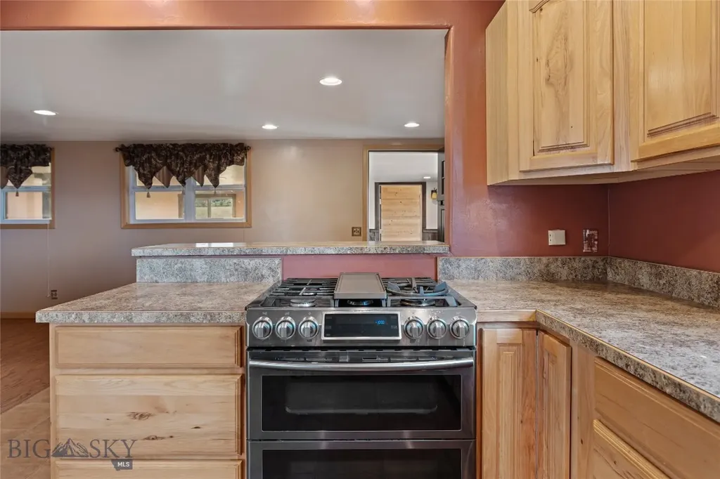 193 Tobe Lane Ennis MT 59729