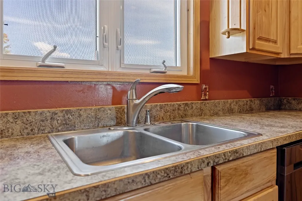 193 Tobe Lane Ennis MT 59729