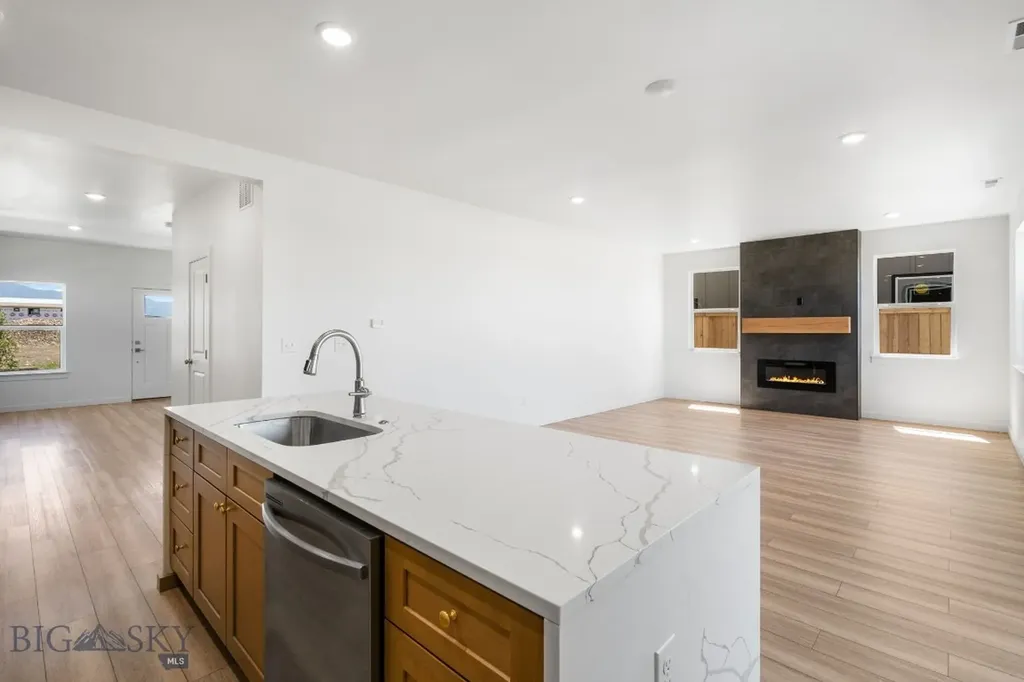 802 Accolade Loop Belgrade MT 59714