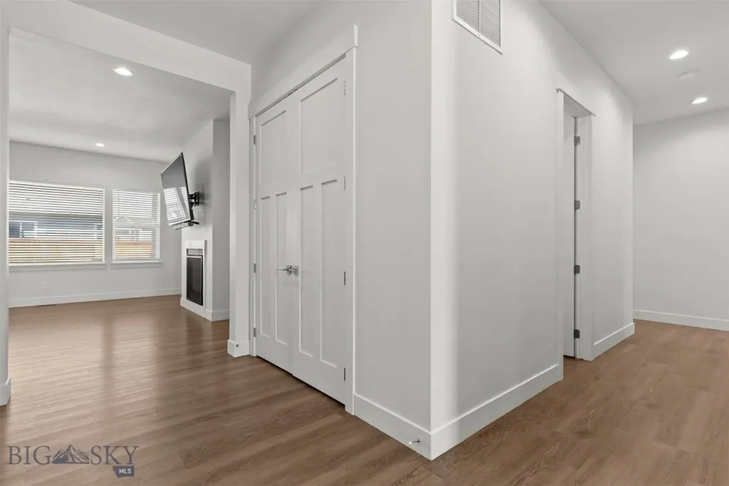 1705 Wyatt Earp Court Belgrade MT 59714