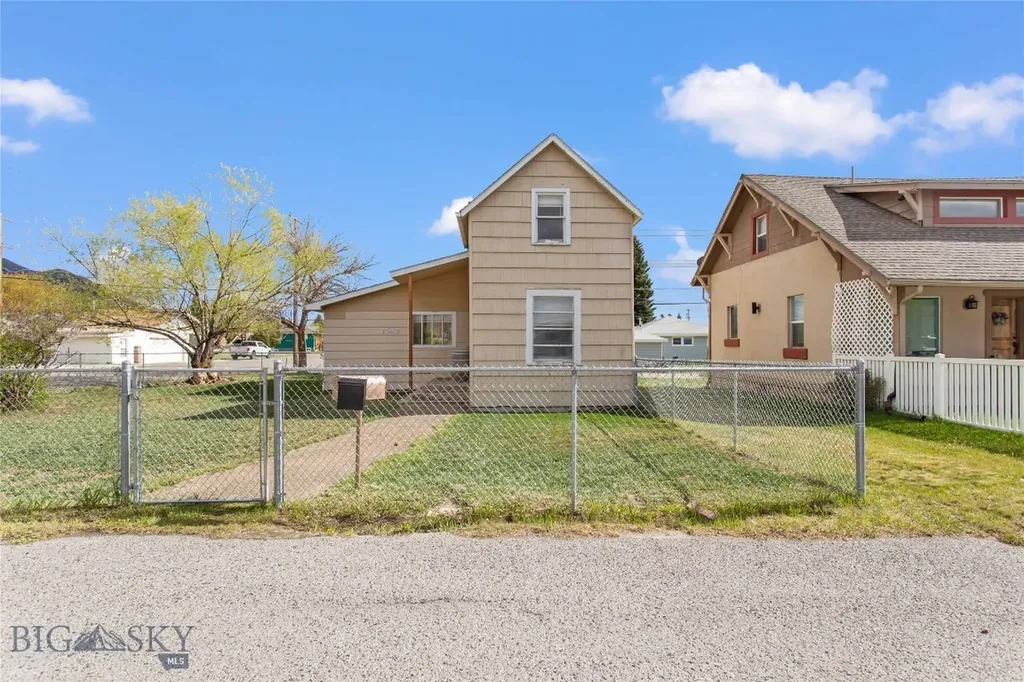 2540 Kossuth Street Butte MT 59701