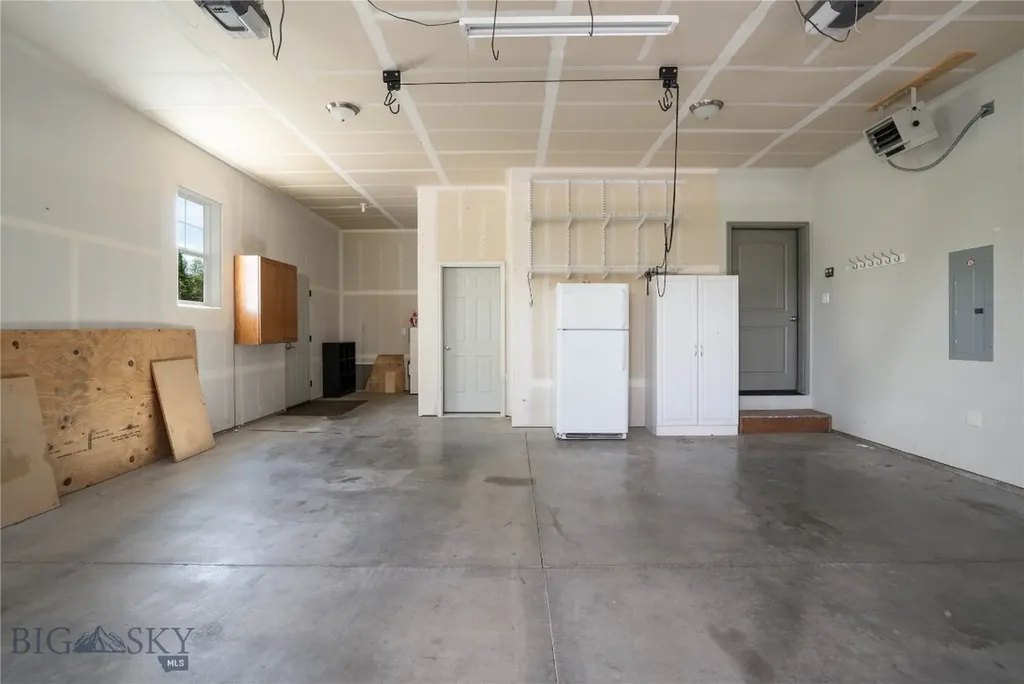 160 Coral Drive Belgrade MT 59714