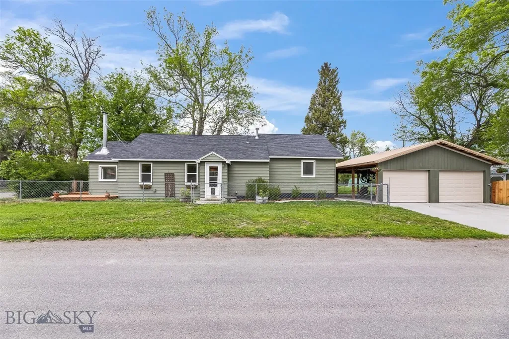 131 S M Street Livingston MT 59047
