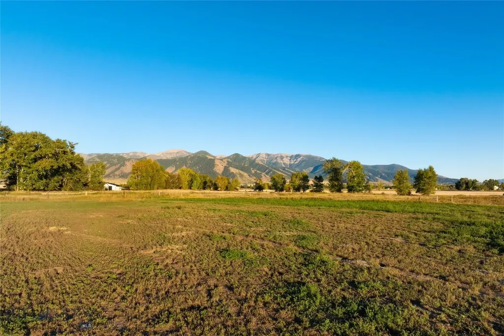 Lot 5 Penwell Bridge Farm Belgrade MT 59714
