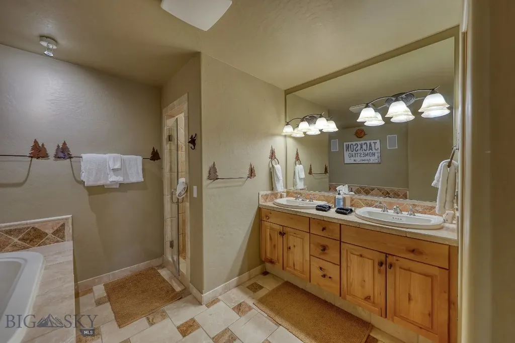 5 Shadow Ridge Big Sky MT 59716