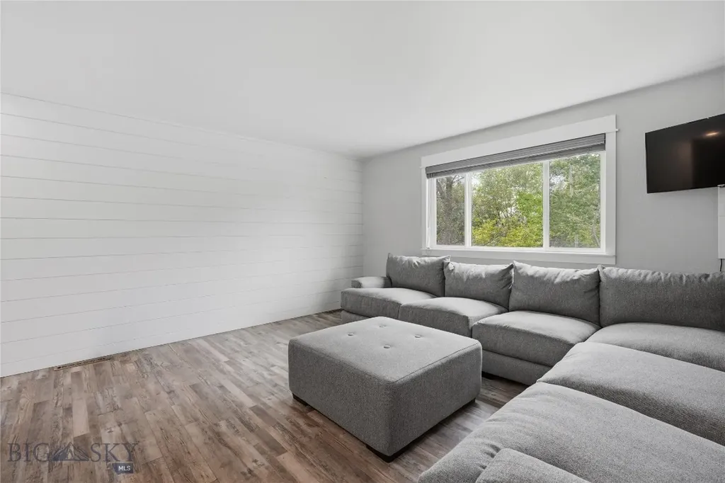16 Arrowwood Drive Bozeman MT 59718