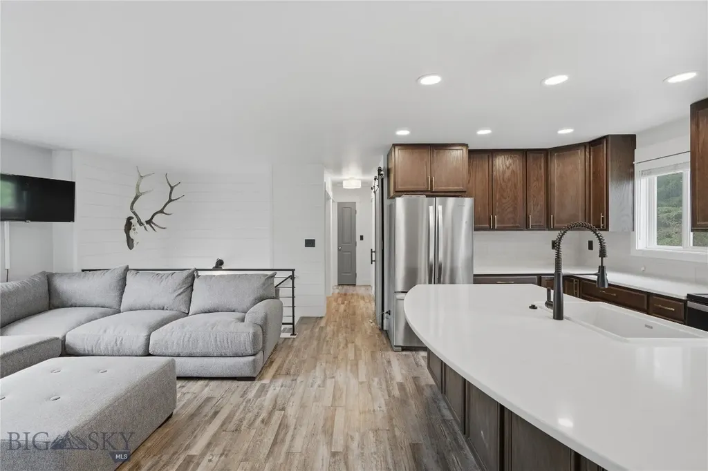 16 Arrowwood Drive Bozeman MT 59718