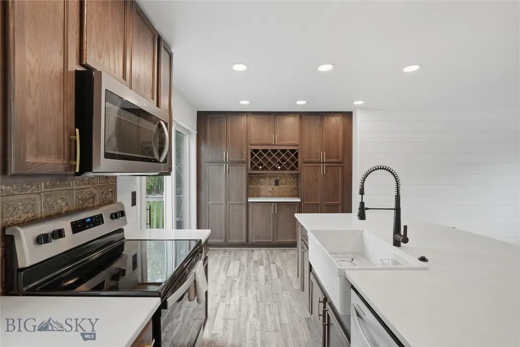 16 Arrowwood Drive Bozeman MT 59718
