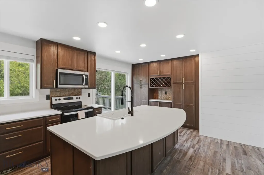 16 Arrowwood Drive Bozeman MT 59718