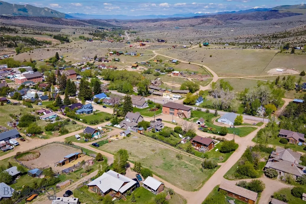 312 Idaho Street Virginia City MT 59755
