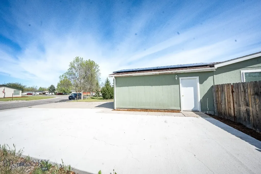 274 Green Belt Drive Belgrade MT 59714